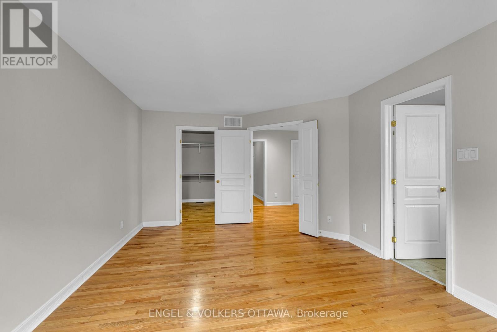 145 Manorhill Private