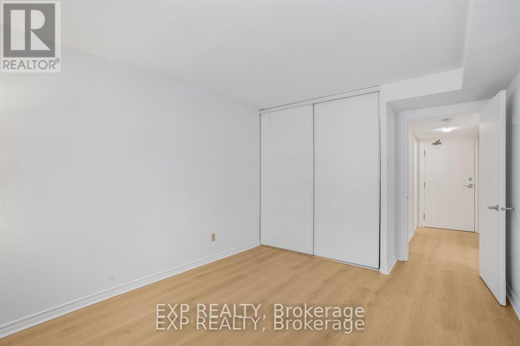 204 - 475 Laurier Avenue W