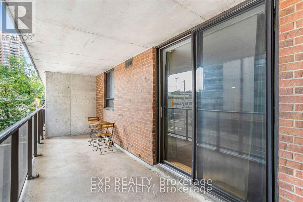 204 - 475 Laurier Avenue W