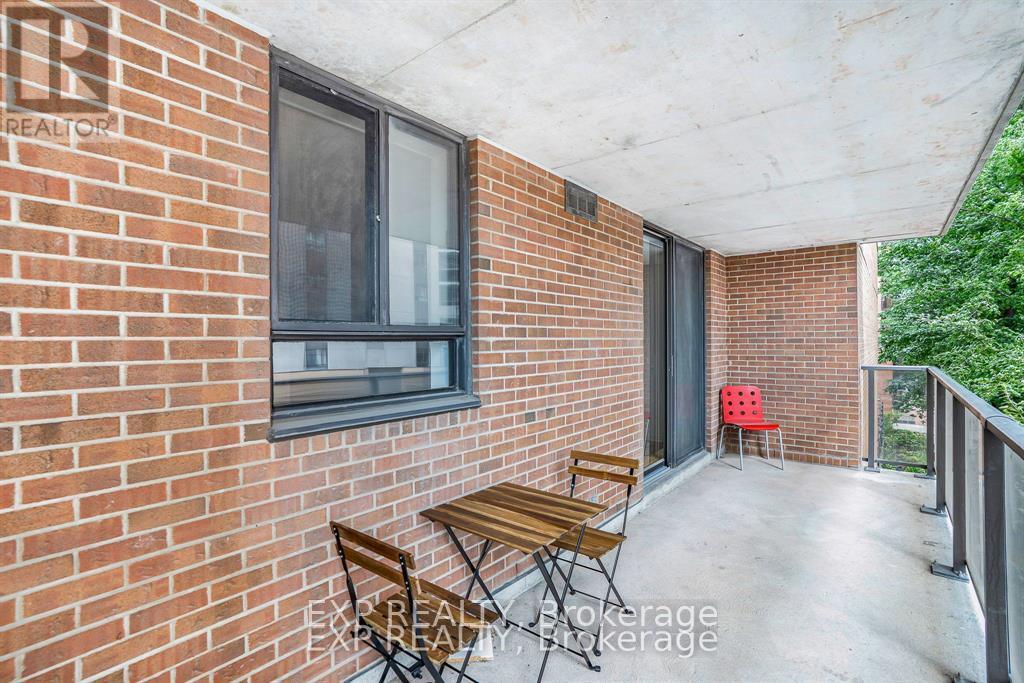 204 - 475 Laurier Avenue W