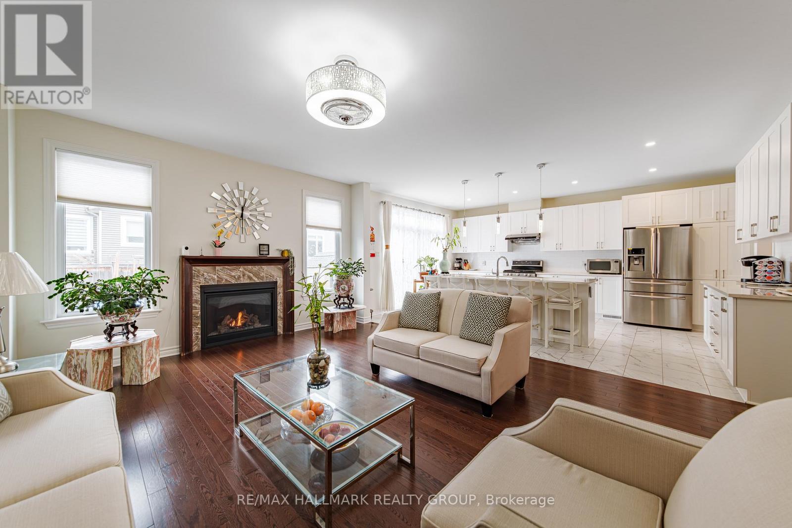 43 Cento Way
