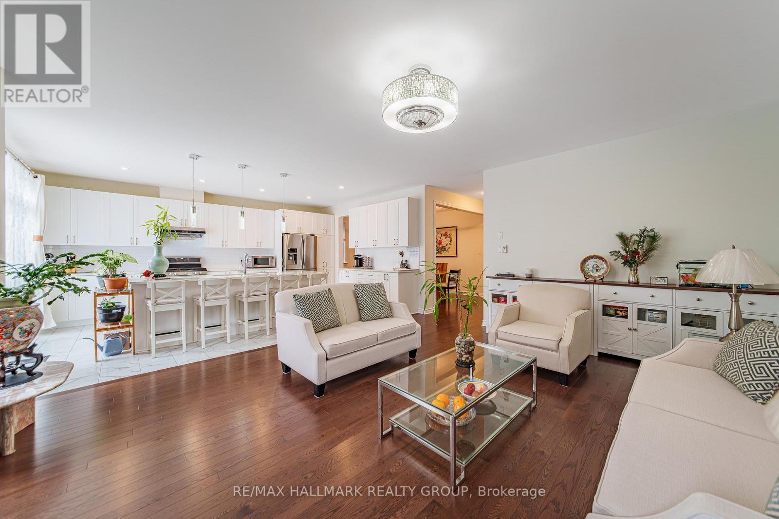 43 Cento Way
