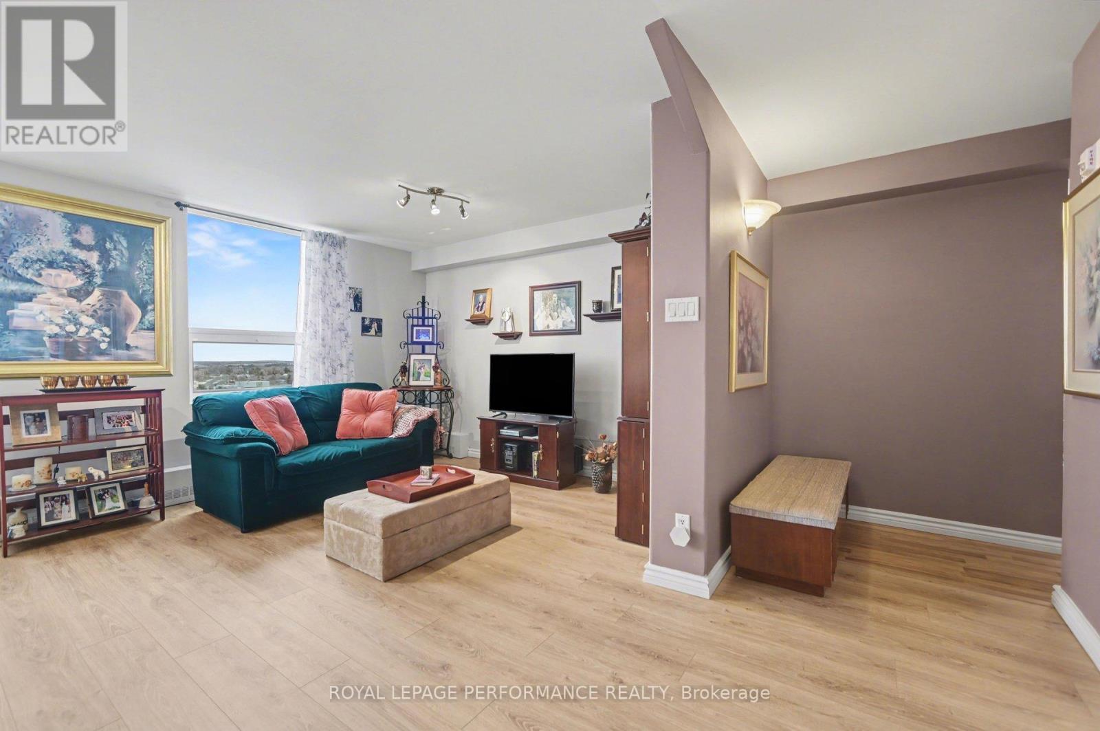 1505 - 665 Bathgate Drive