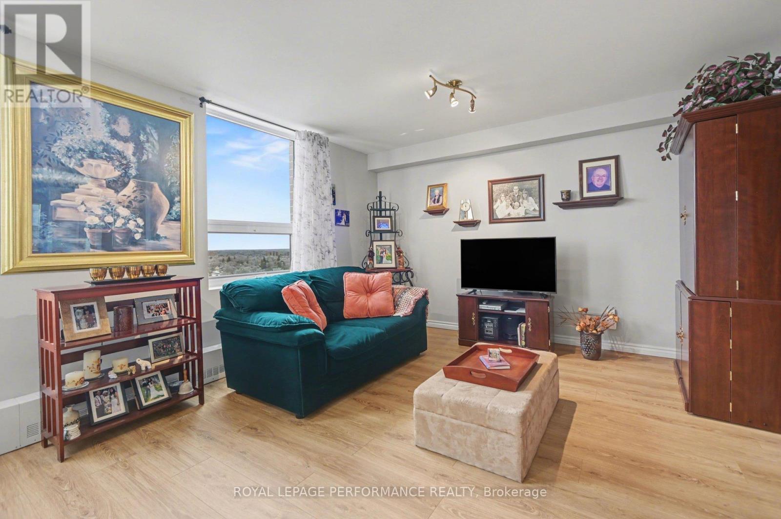 1505 - 665 Bathgate Drive