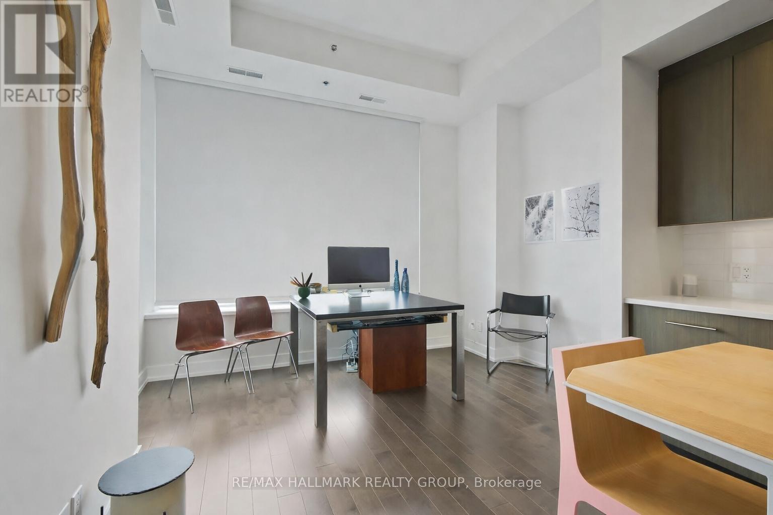 103 - 360 Patricia Avenue