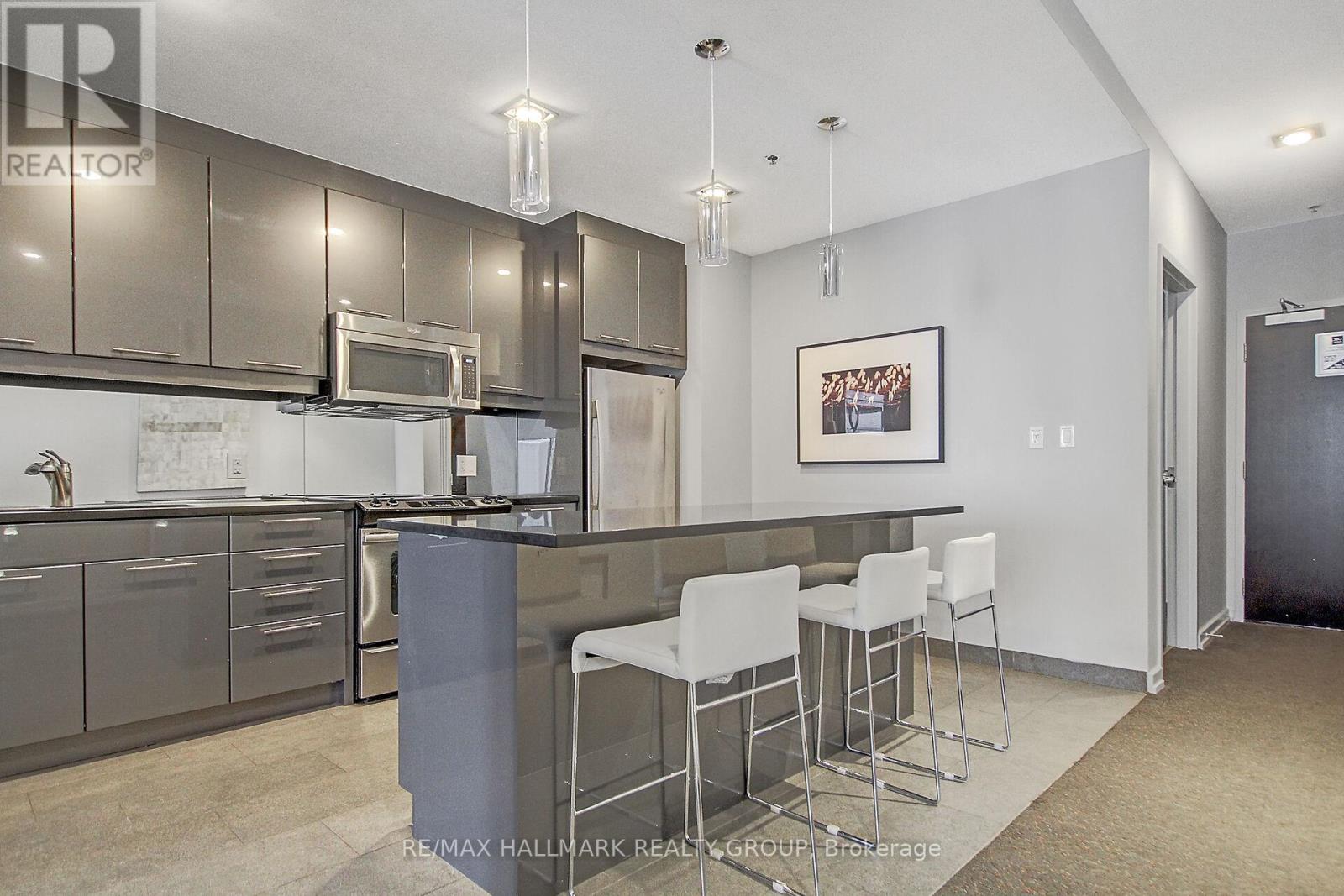 103 - 360 Patricia Avenue