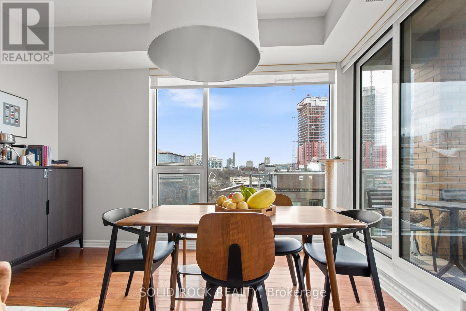 805 - 250 Lett Street