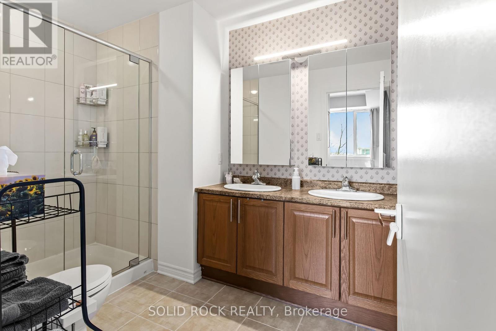 805 - 250 Lett Street