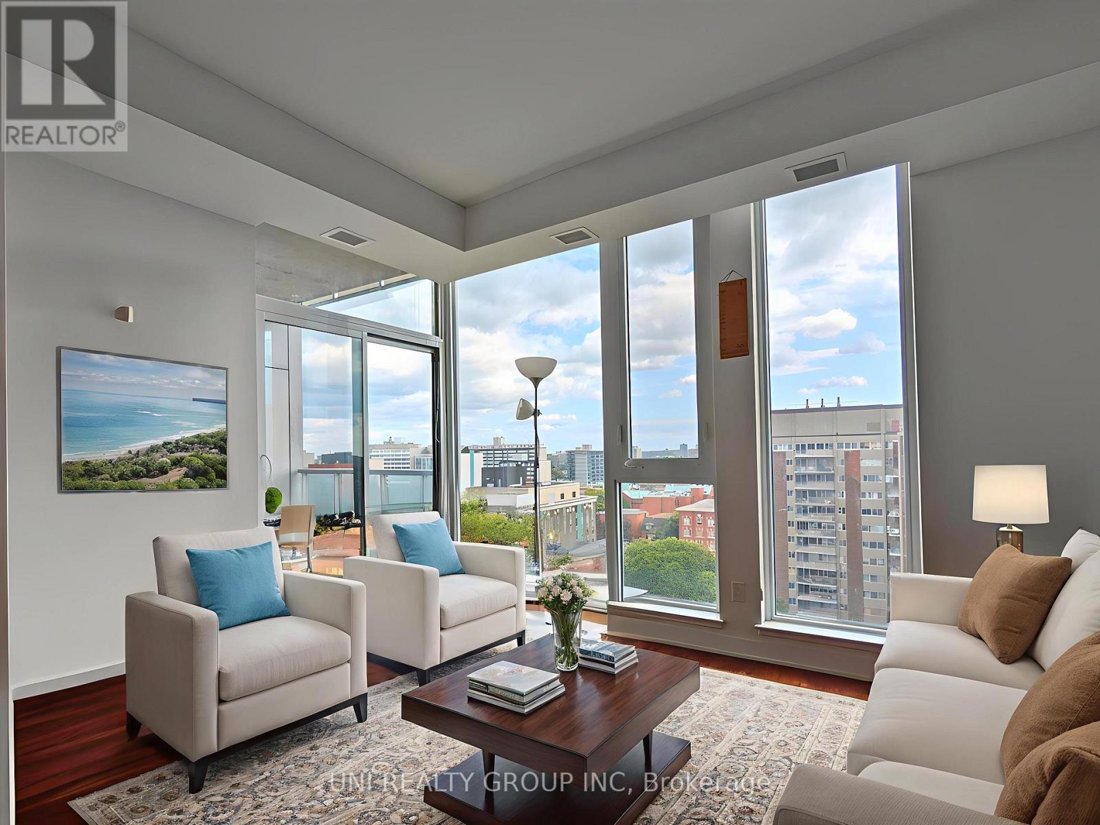 1008 - 179 Metcalfe Street