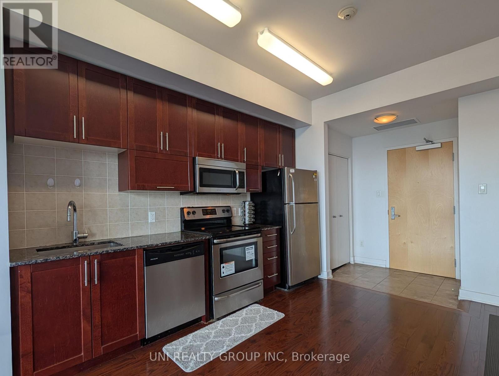 1008 - 179 Metcalfe Street