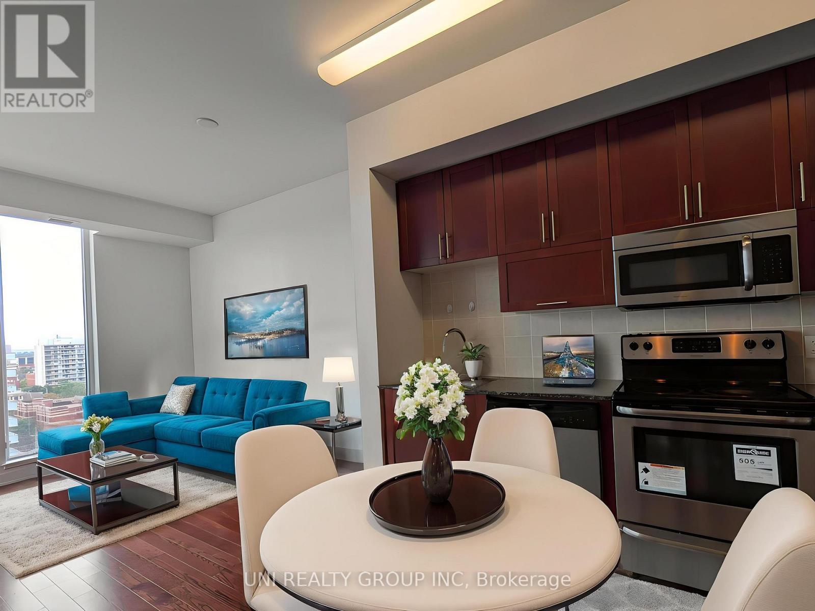 1008 - 179 Metcalfe Street