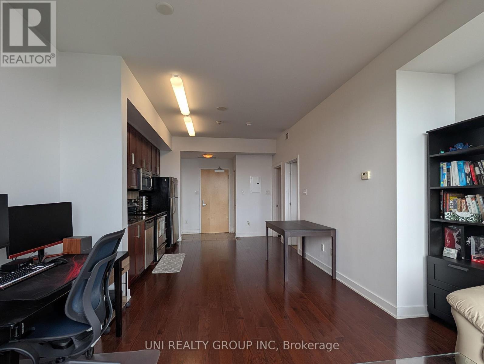 1008 - 179 Metcalfe Street