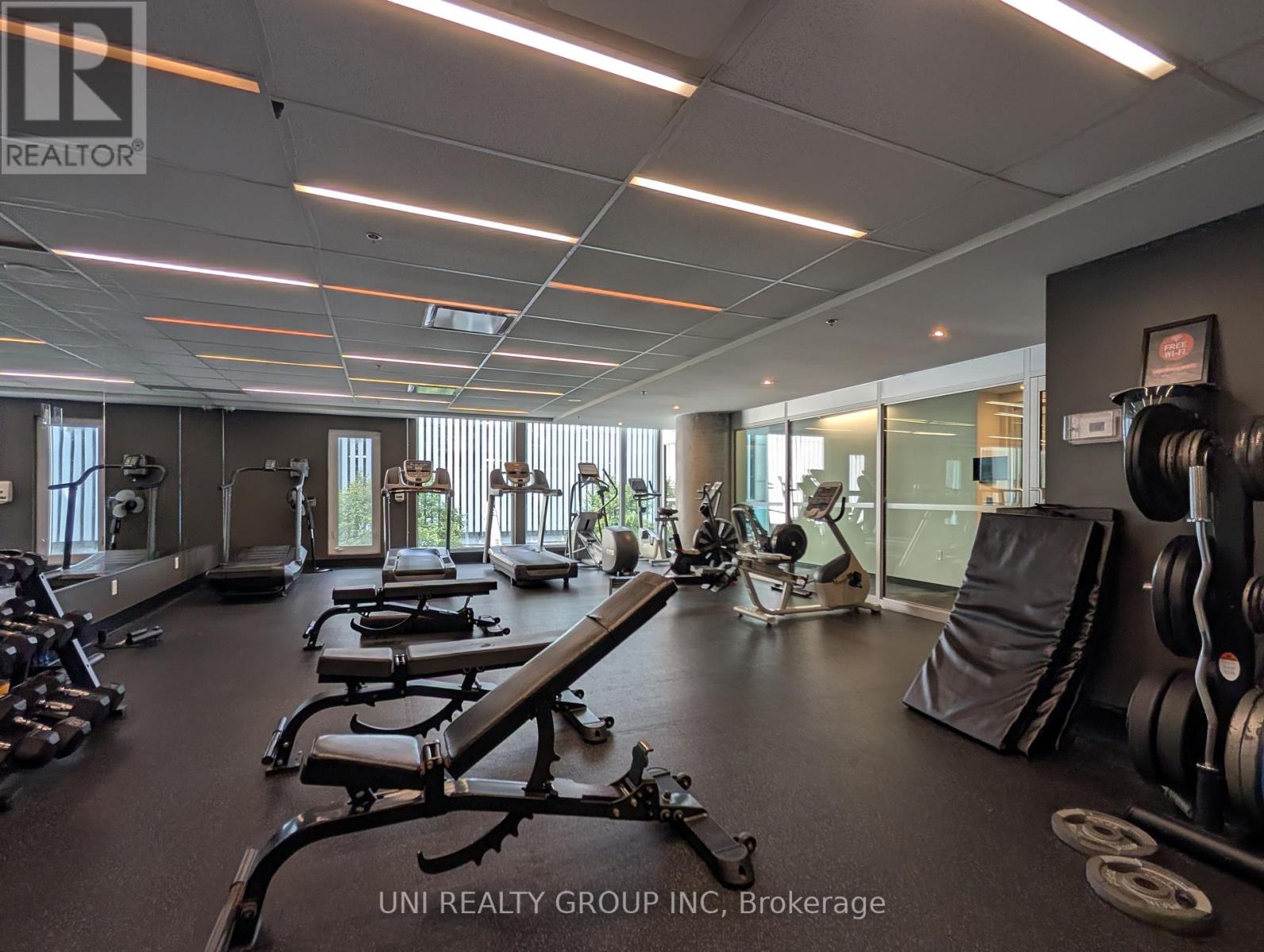 1008 - 179 Metcalfe Street