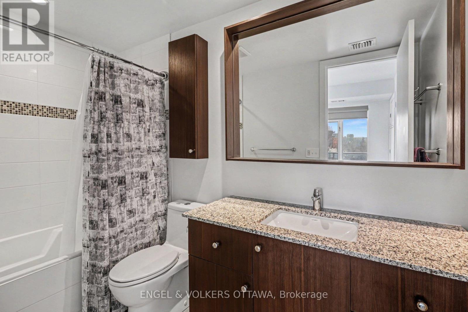 318 - 7 Marquette Avenue