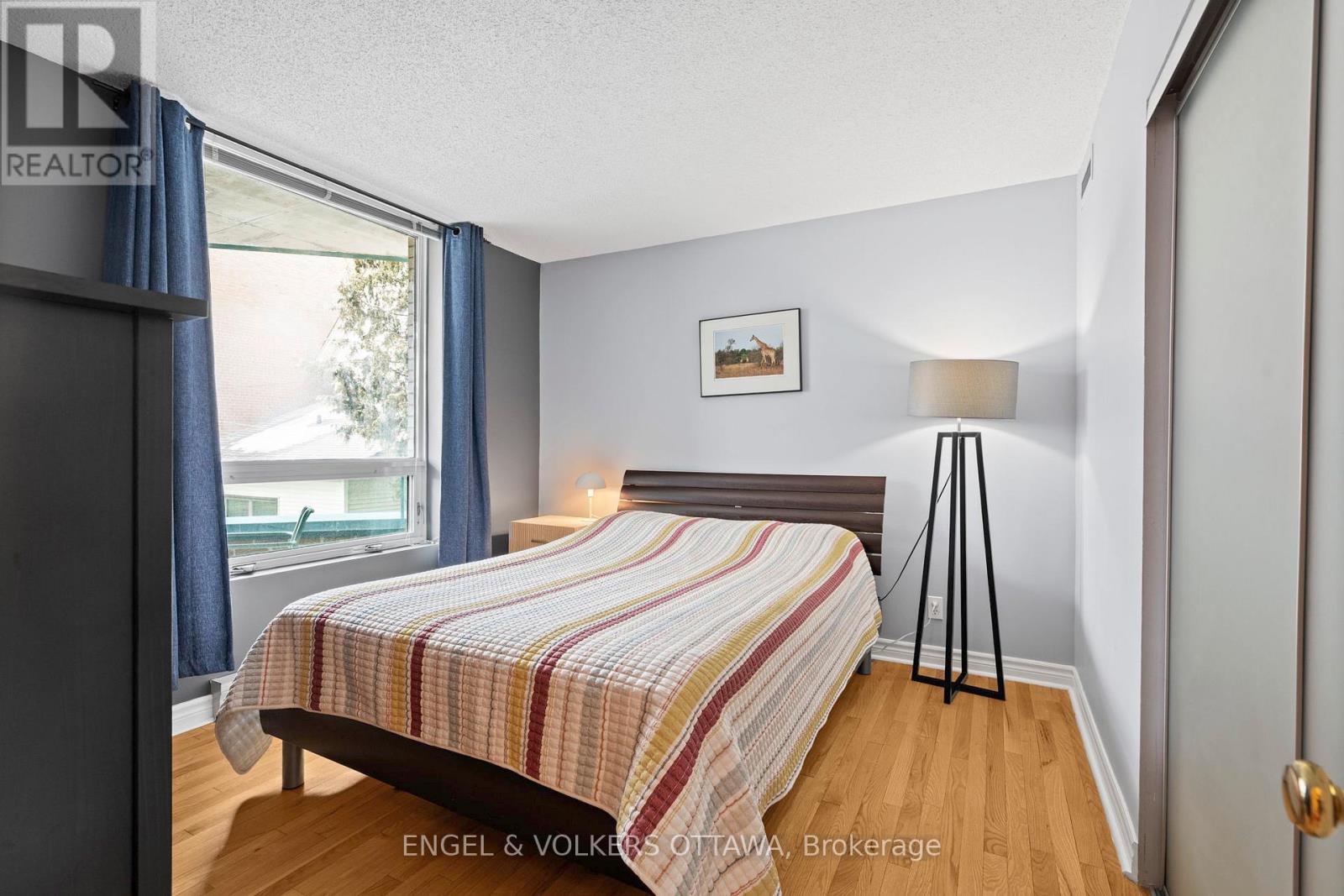 207 - 10 Main Street