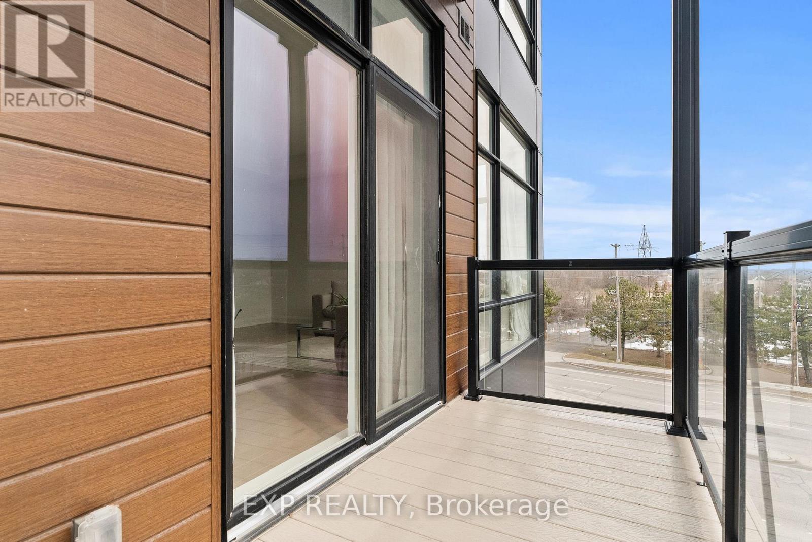 301 - 100 Cortile Private