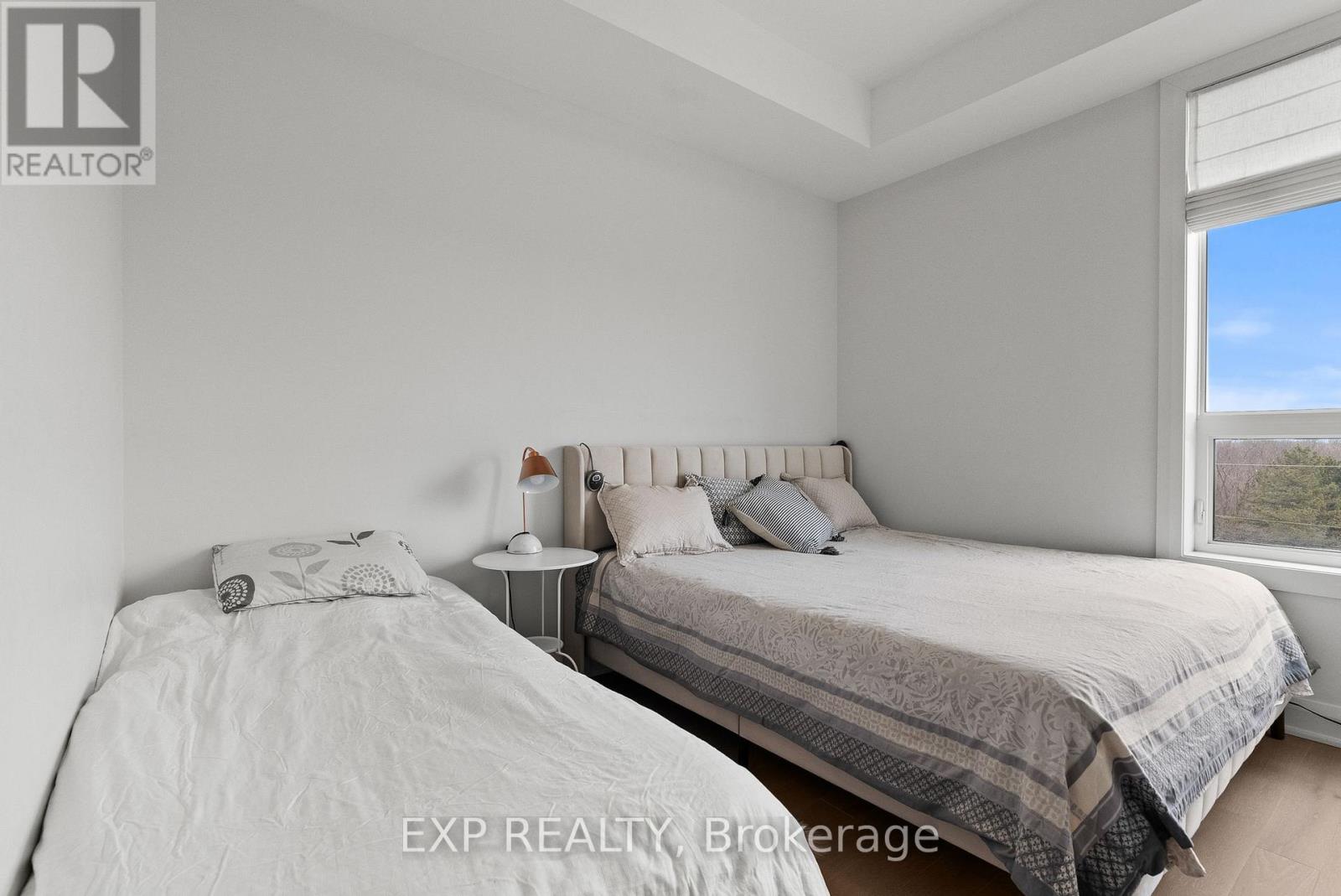 301 - 100 Cortile Private