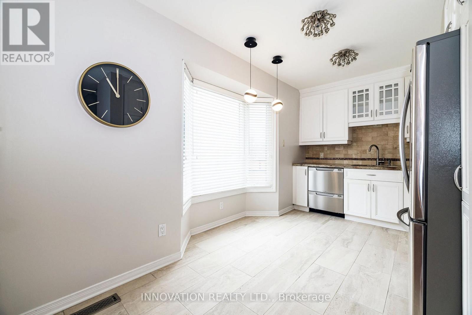 2751 Massicotte Lane