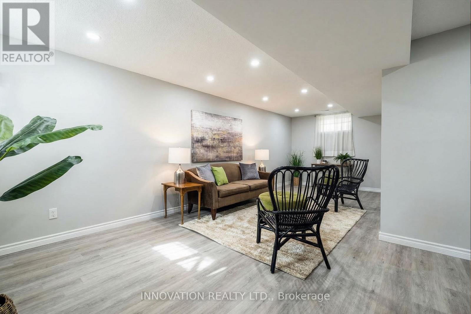 2751 Massicotte Lane