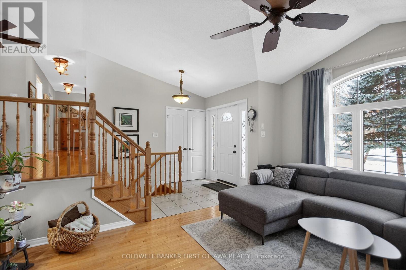 2960 Ernside Crescent