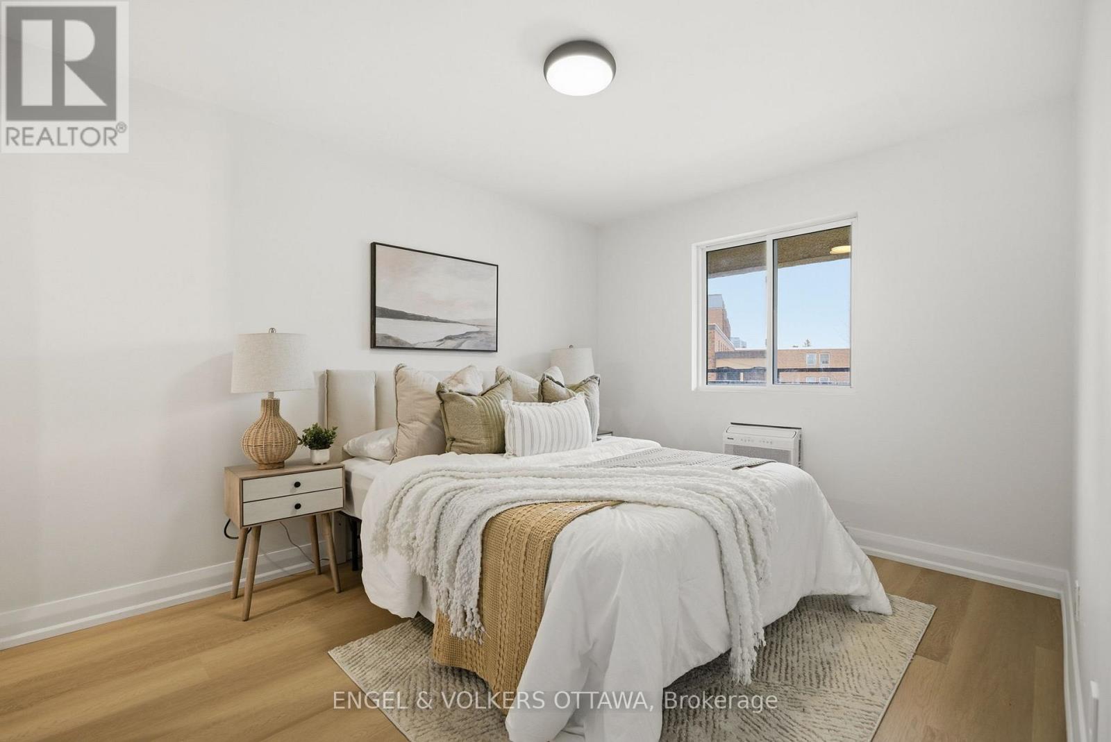 202 - 1490 Heron Road