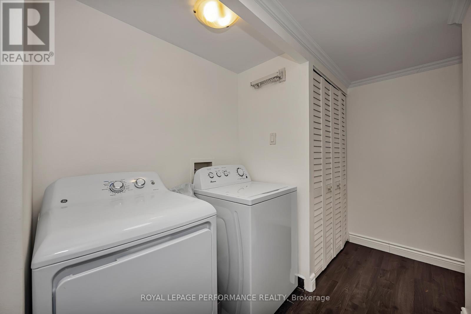 1512 - 2760 Carousel Crescent