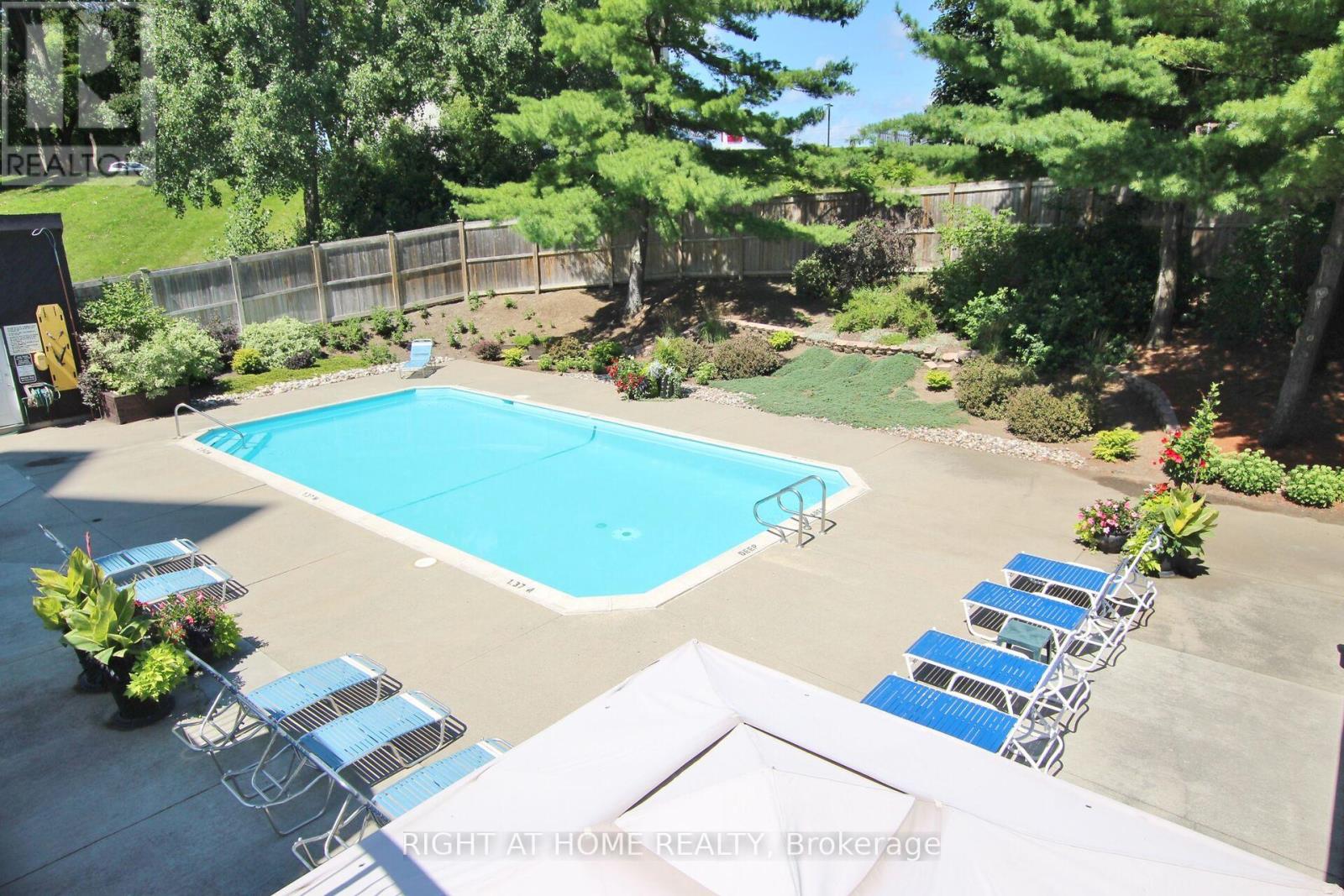 1213 - 2871 Richmond Road W