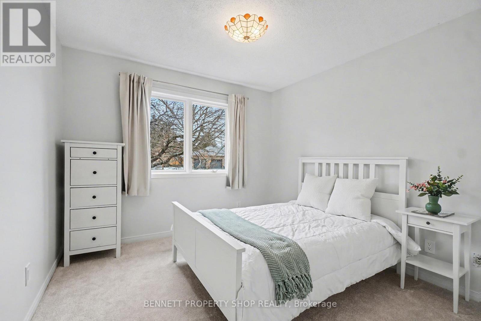 1262 Rousseau Crescent