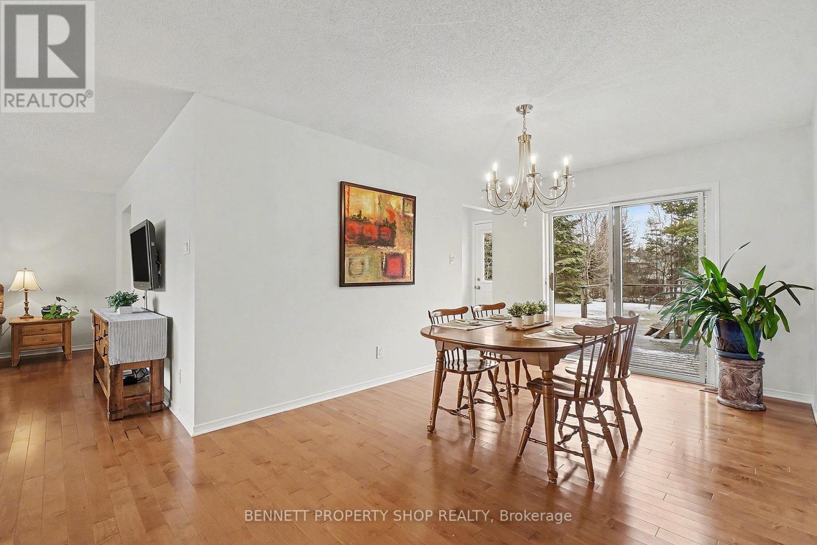 1262 Rousseau Crescent