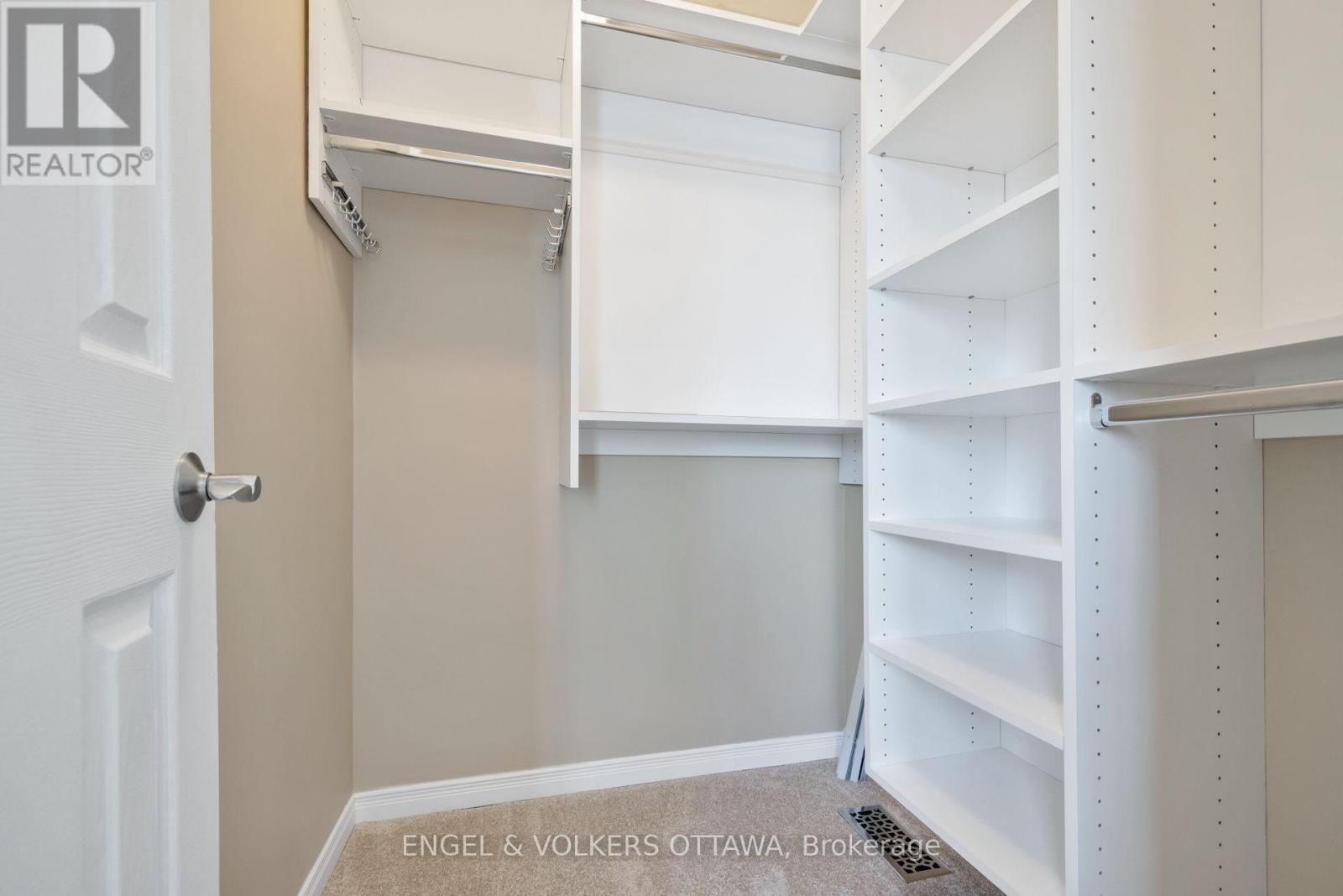 26 Carleton Cathcart Street