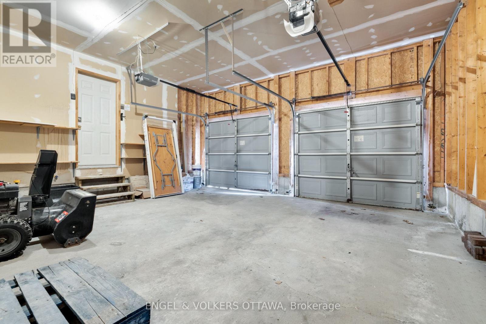 26 Carleton Cathcart Street