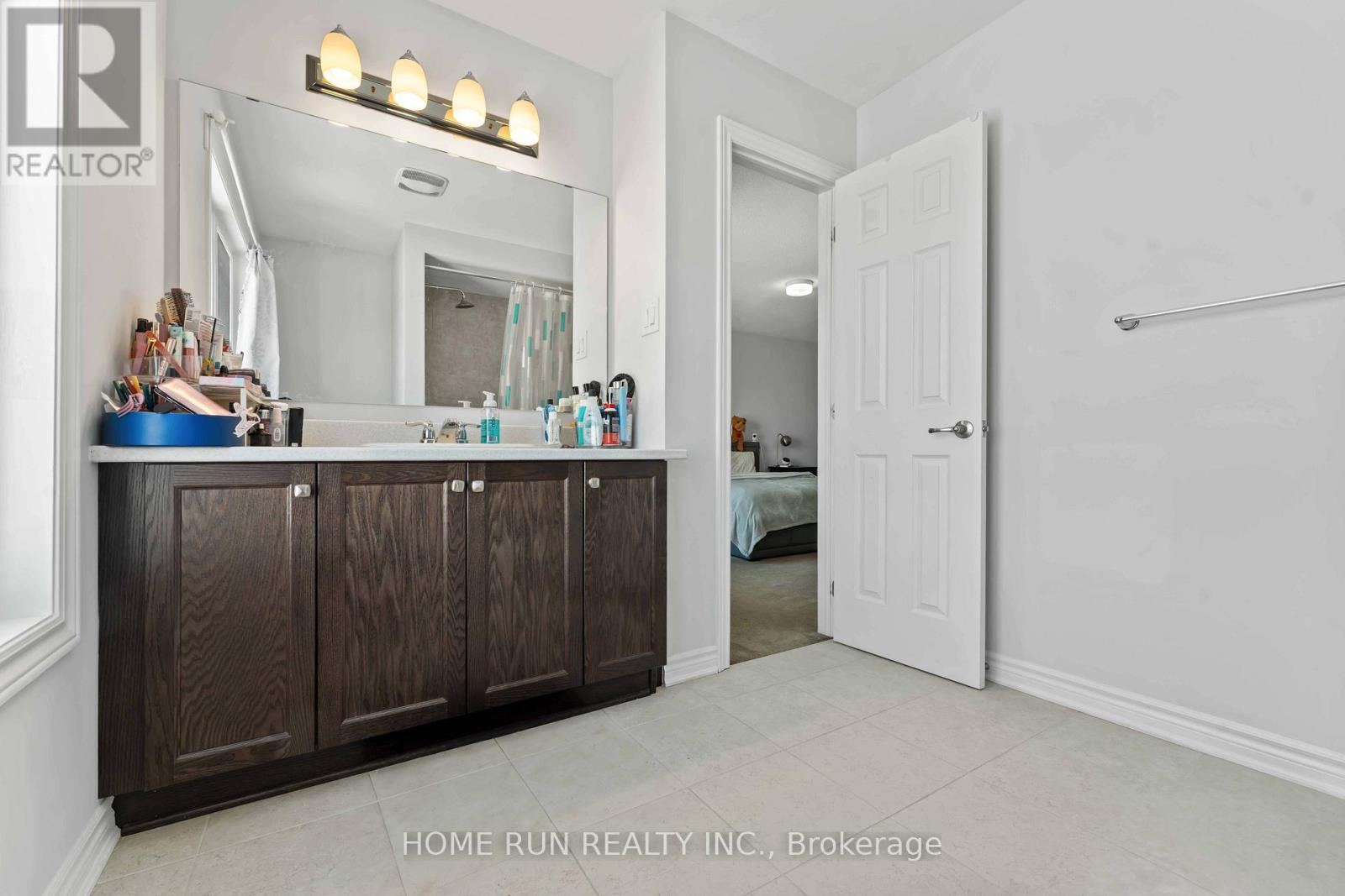 2084 Leinster Circle