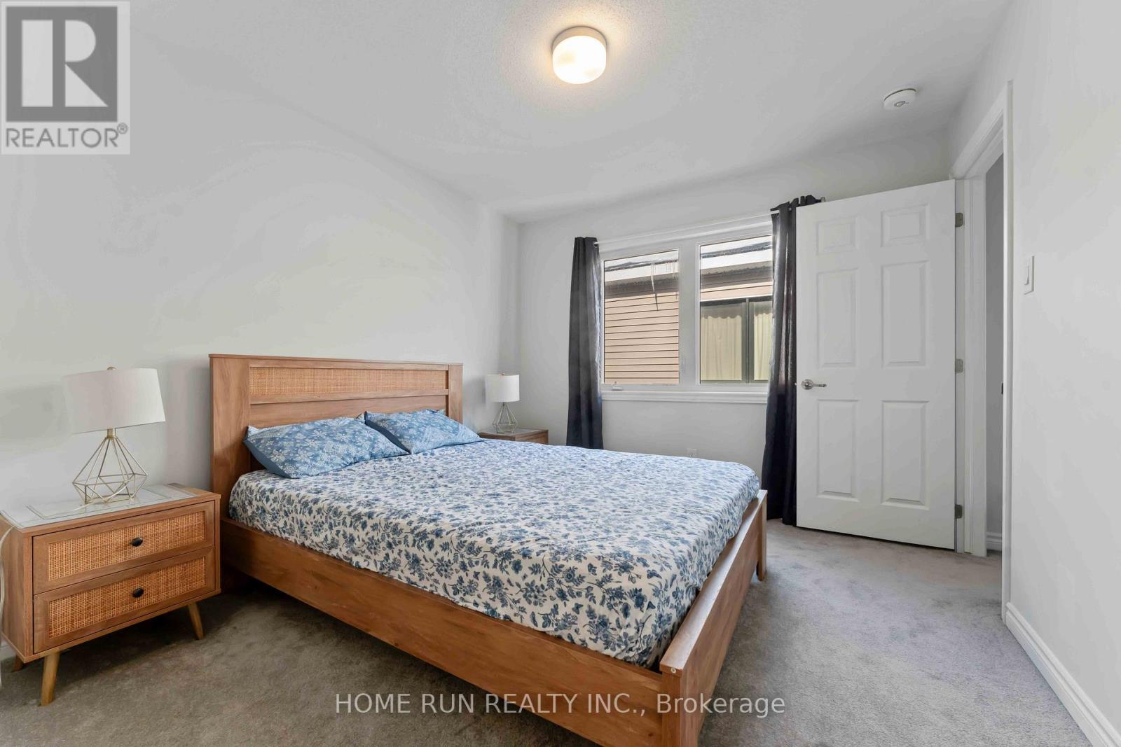 2084 Leinster Circle