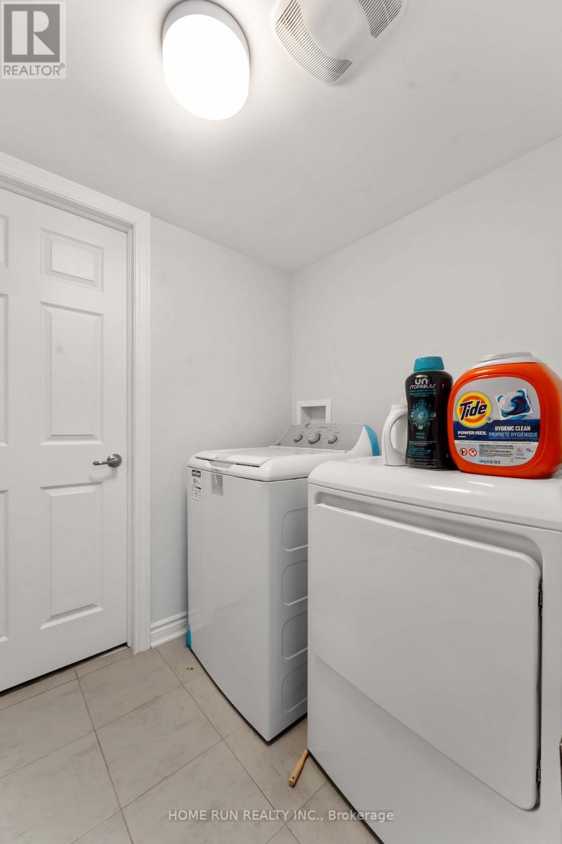 2084 Leinster Circle