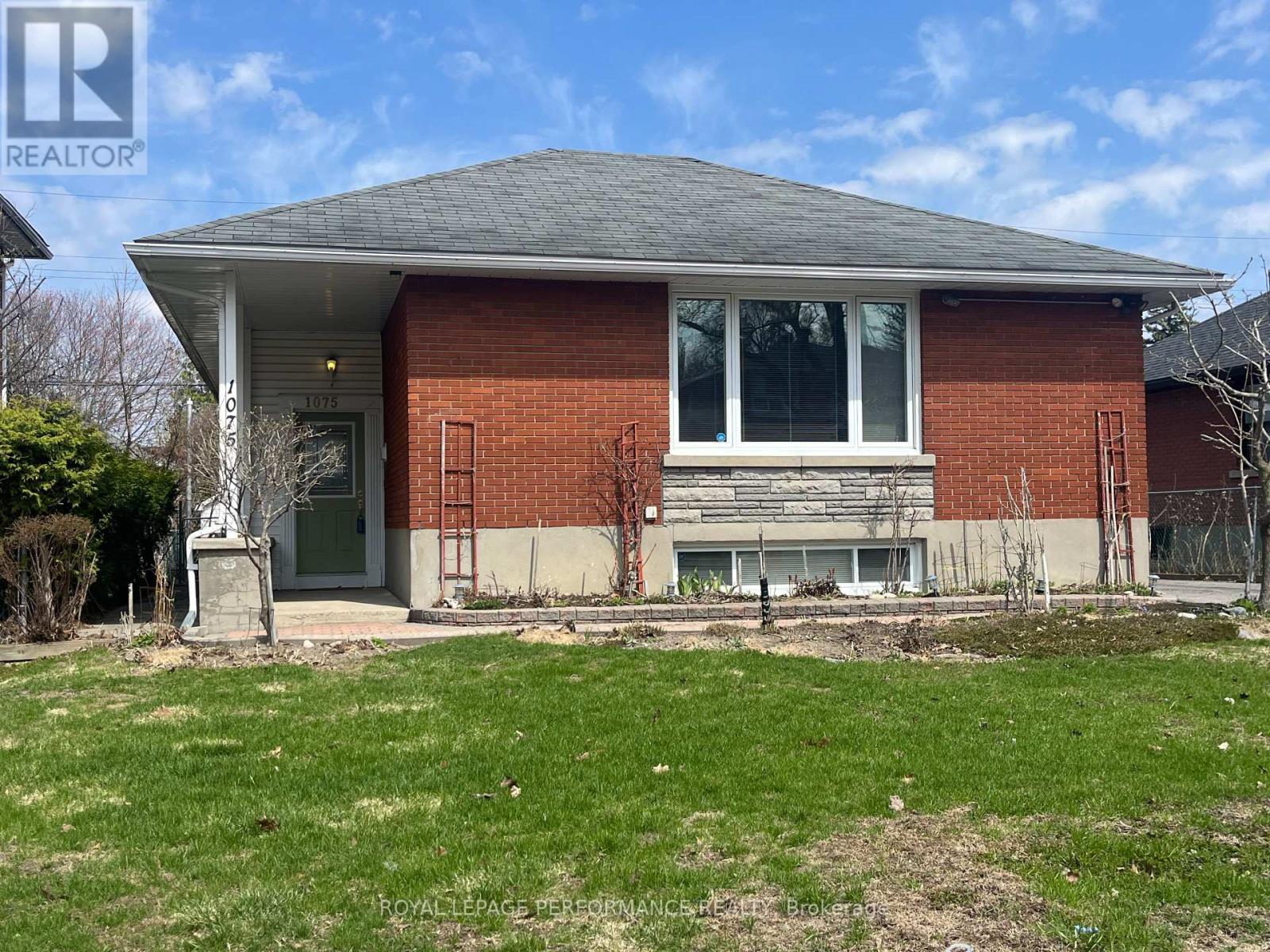 1075 Secord Avenue