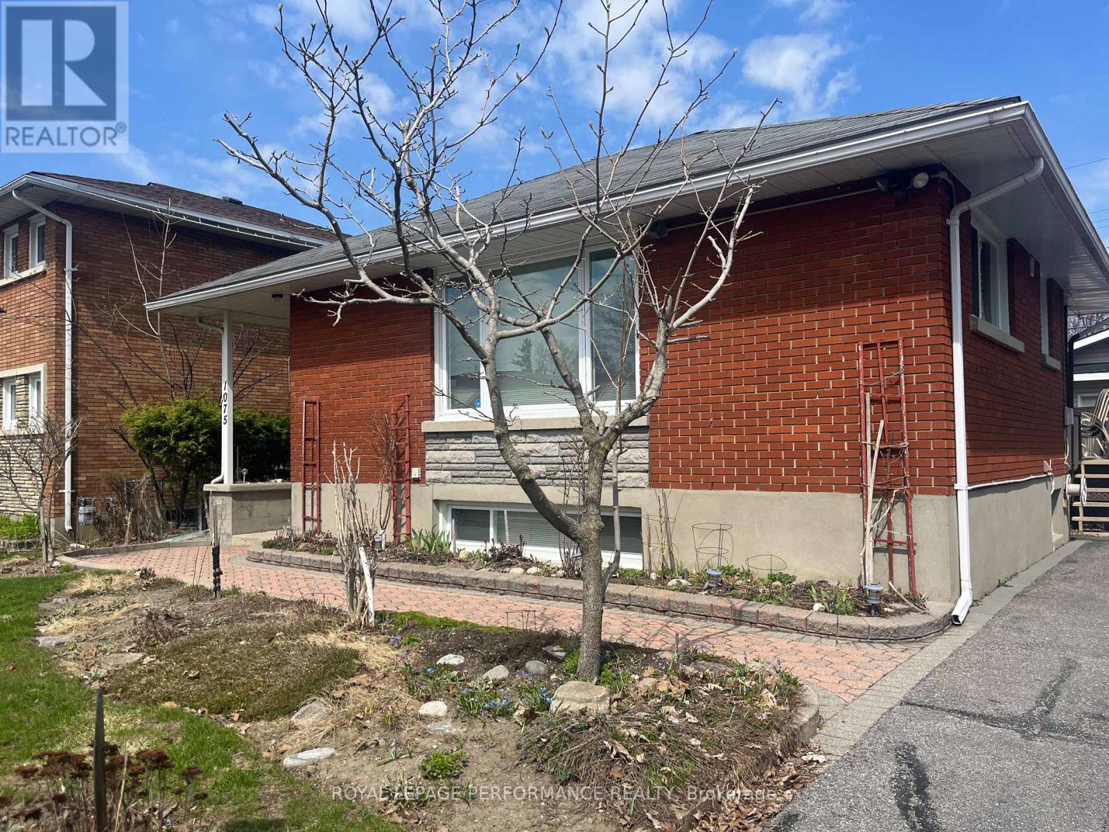 1075 Secord Avenue