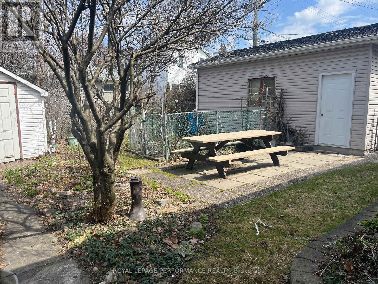 1075 Secord Avenue