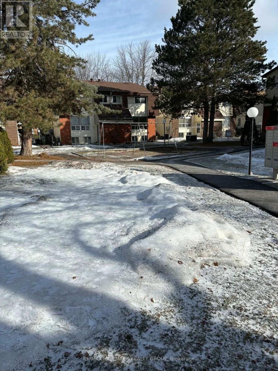 78 - 5d Sonnet Crescent