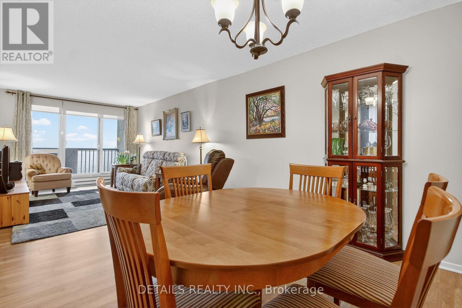 2201 - 900 Dynes Road