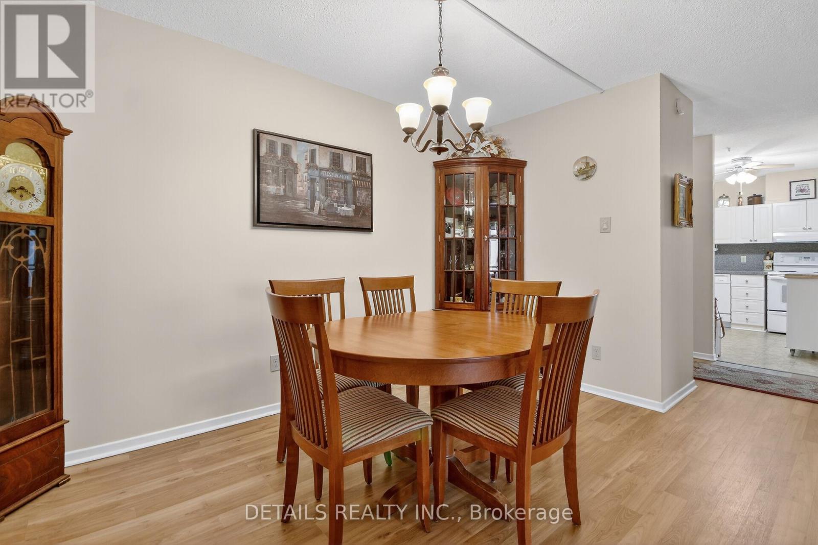 2201 - 900 Dynes Road