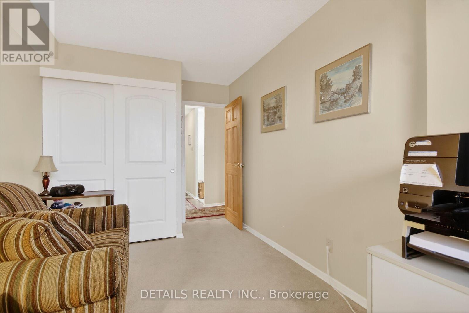 2201 - 900 Dynes Road