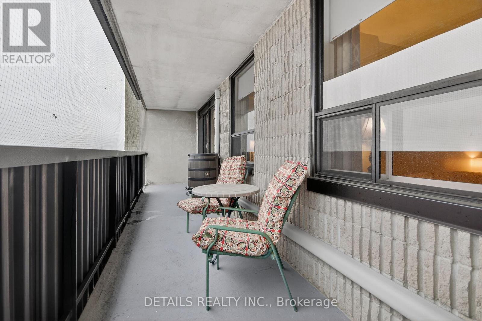 2201 - 900 Dynes Road