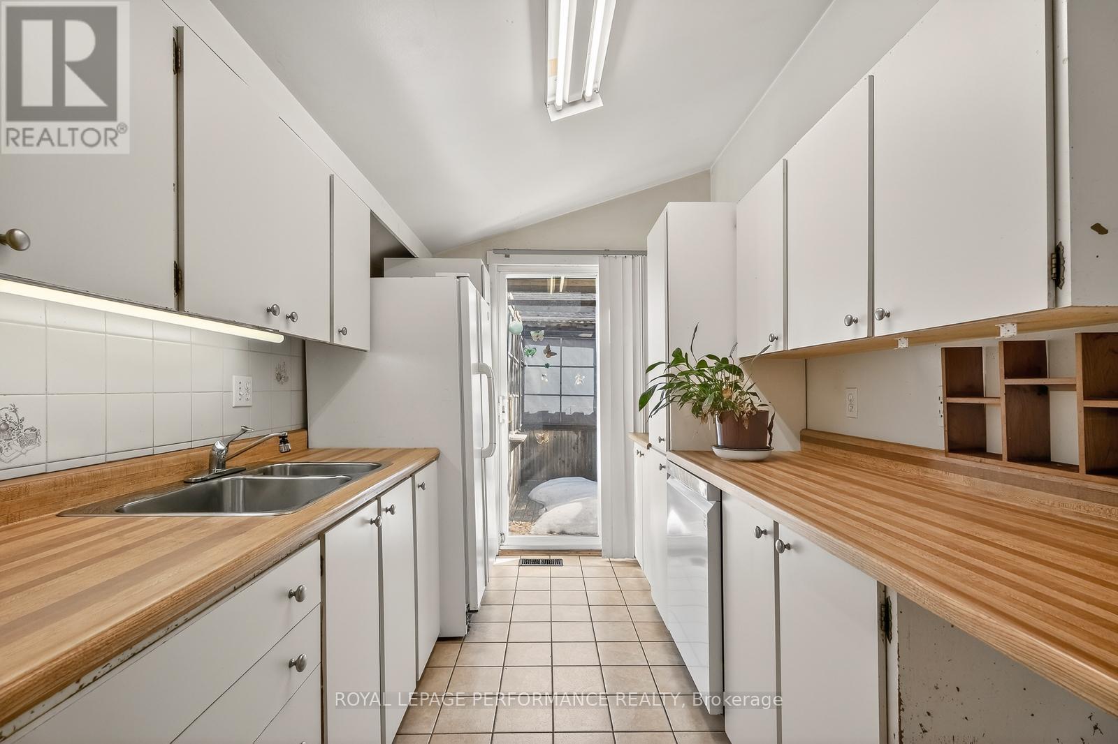 1132 Adirondack Drive