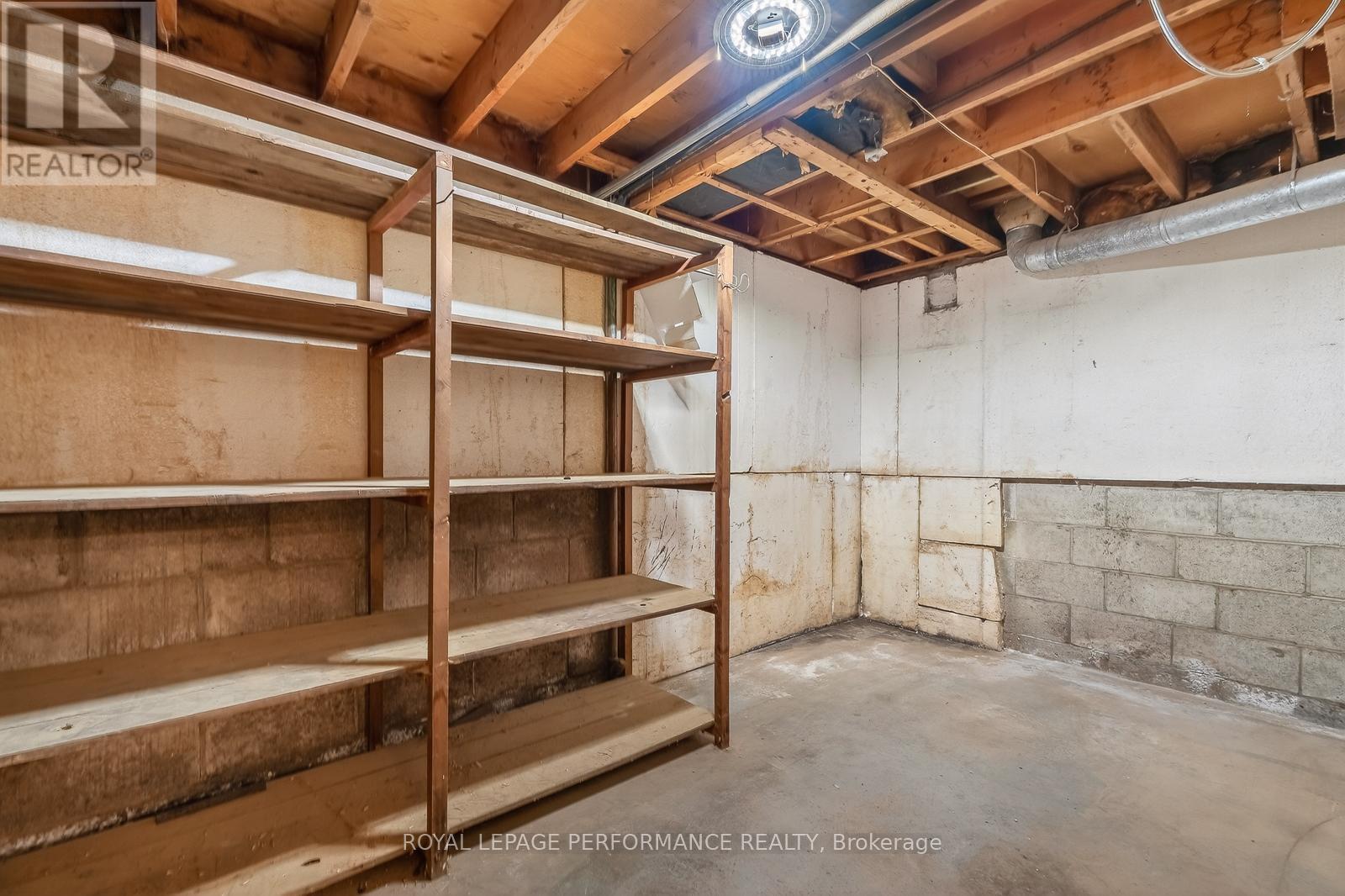 1132 Adirondack Drive