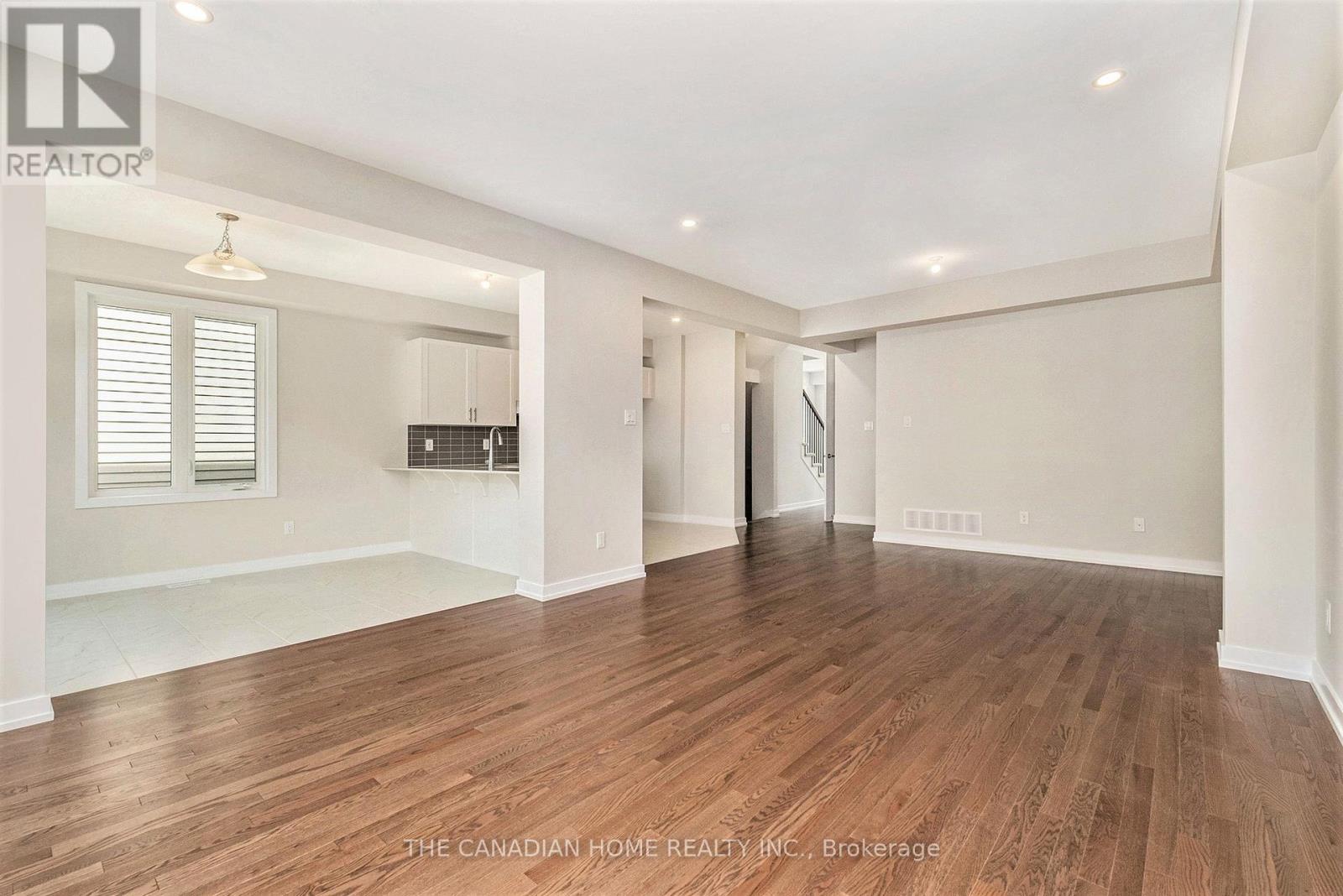 73 Hackamore Crescent