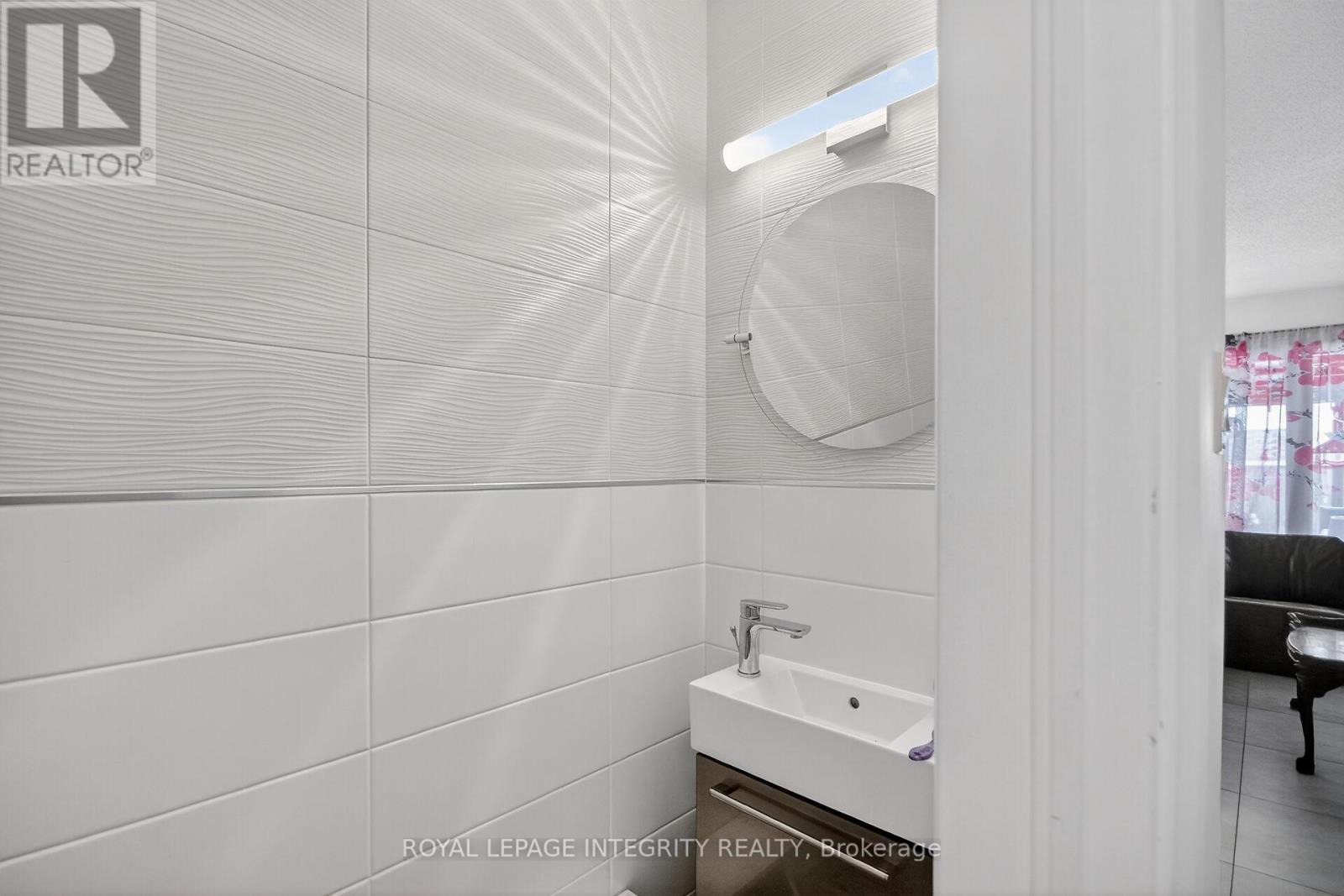 2092 Legrand Crescent