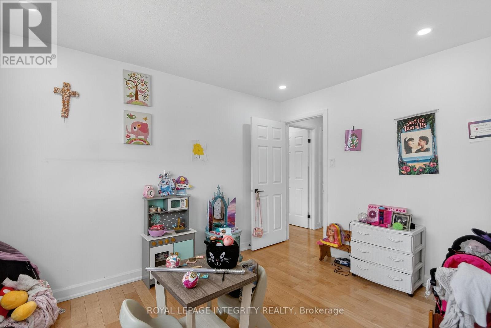 2092 Legrand Crescent