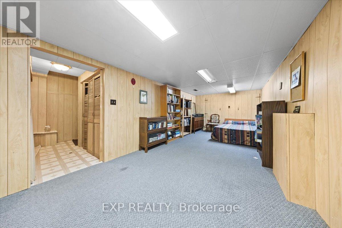 915 Lawnsberry Drive