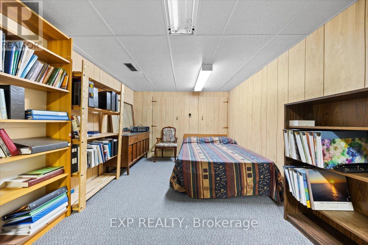 915 Lawnsberry Drive