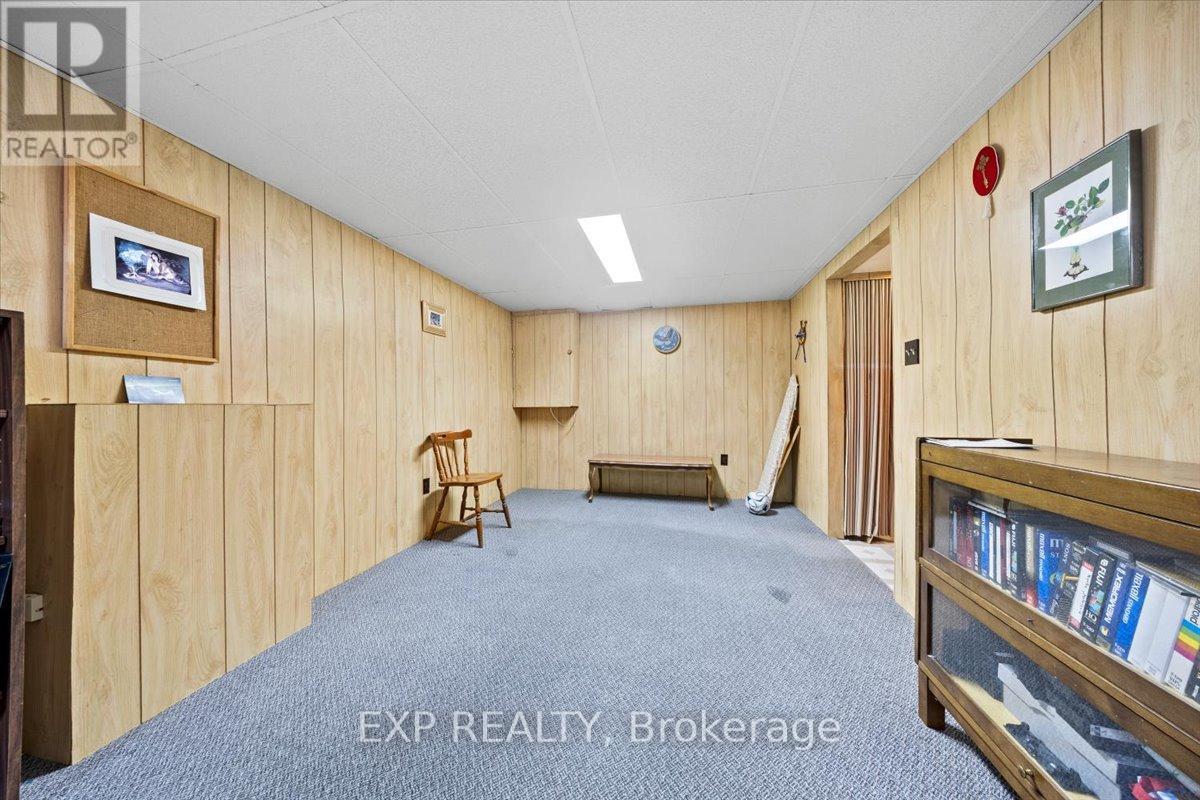 915 Lawnsberry Drive